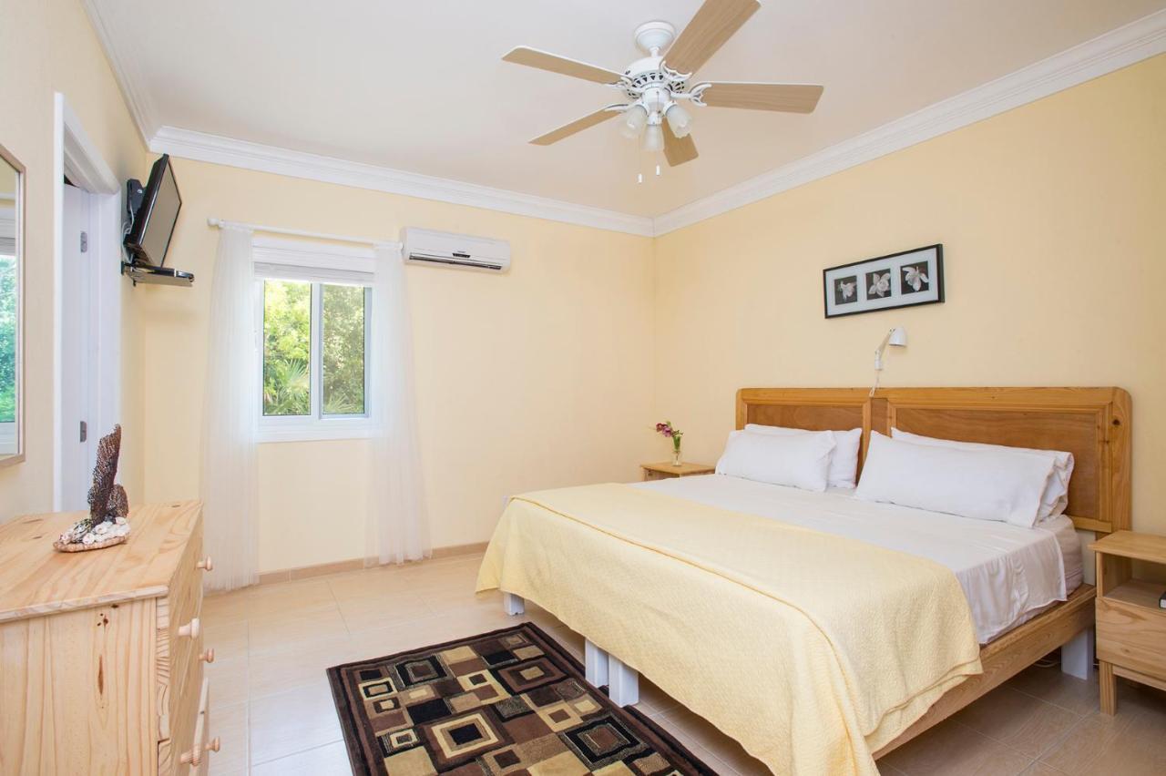 Sir Charles Guest House Palmetto Point Kültér fotó
